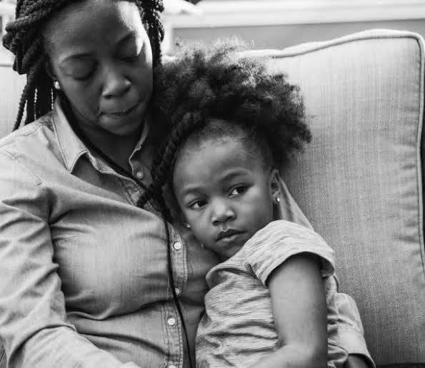 7 Must Know Challenges of a Single Mother in Nigeria